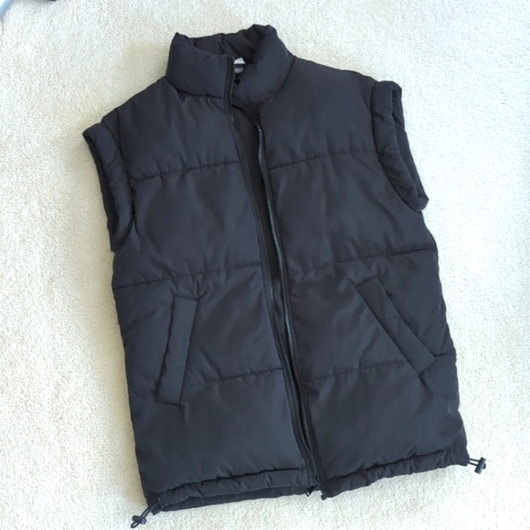 H&M Jackets & Blazers - H&M Oversized Puffer Vest, Size XS, Black